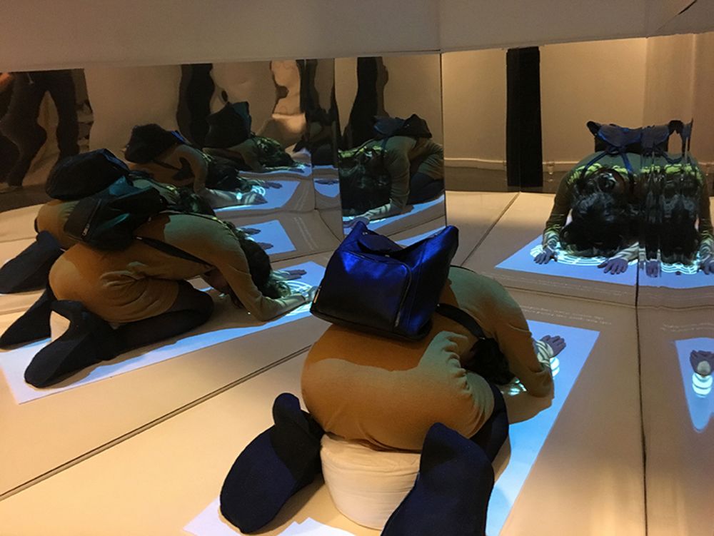 Hochschule Mainz, Resolution 217 A(III) Artikel 1, Master Entwurf Szenischer Raum Weltenräume von Sonja Hilpert