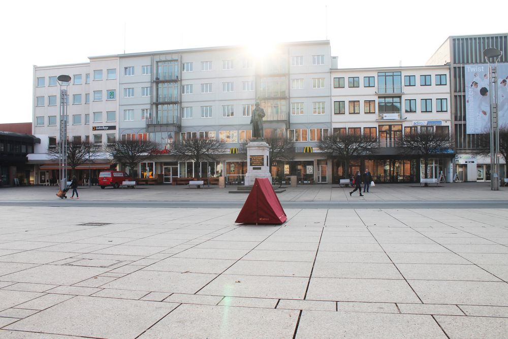 Hochschule Mainz, Mein rechter rechter Platz ist frei, Master Entwurf Szenischer Raum Weltenräume von Isabel Hane