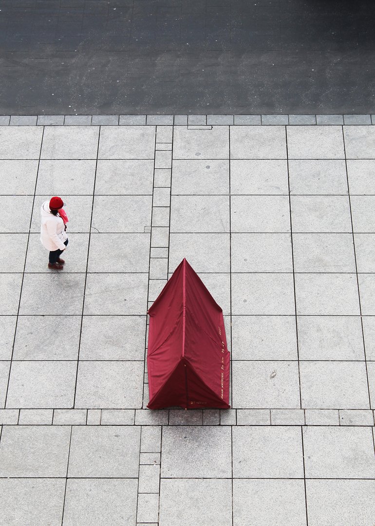 Hochschule Mainz, Mein rechter rechter Platz ist frei, Master Entwurf Szenischer Raum Weltenräume von Isabel Hane